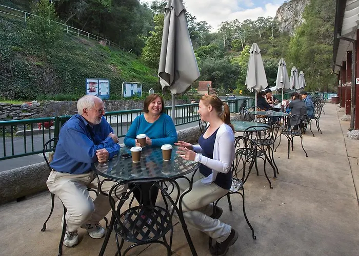 Jenolan Caves House